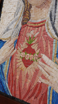 Intricate mosaic art featuring a heart surrounded by roses, showcasing vibrant colors and detailed craftsmanship.